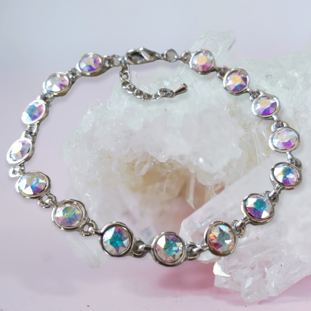 Swarovski Crystal Rhodium Plated Tennis Bracelet NWT